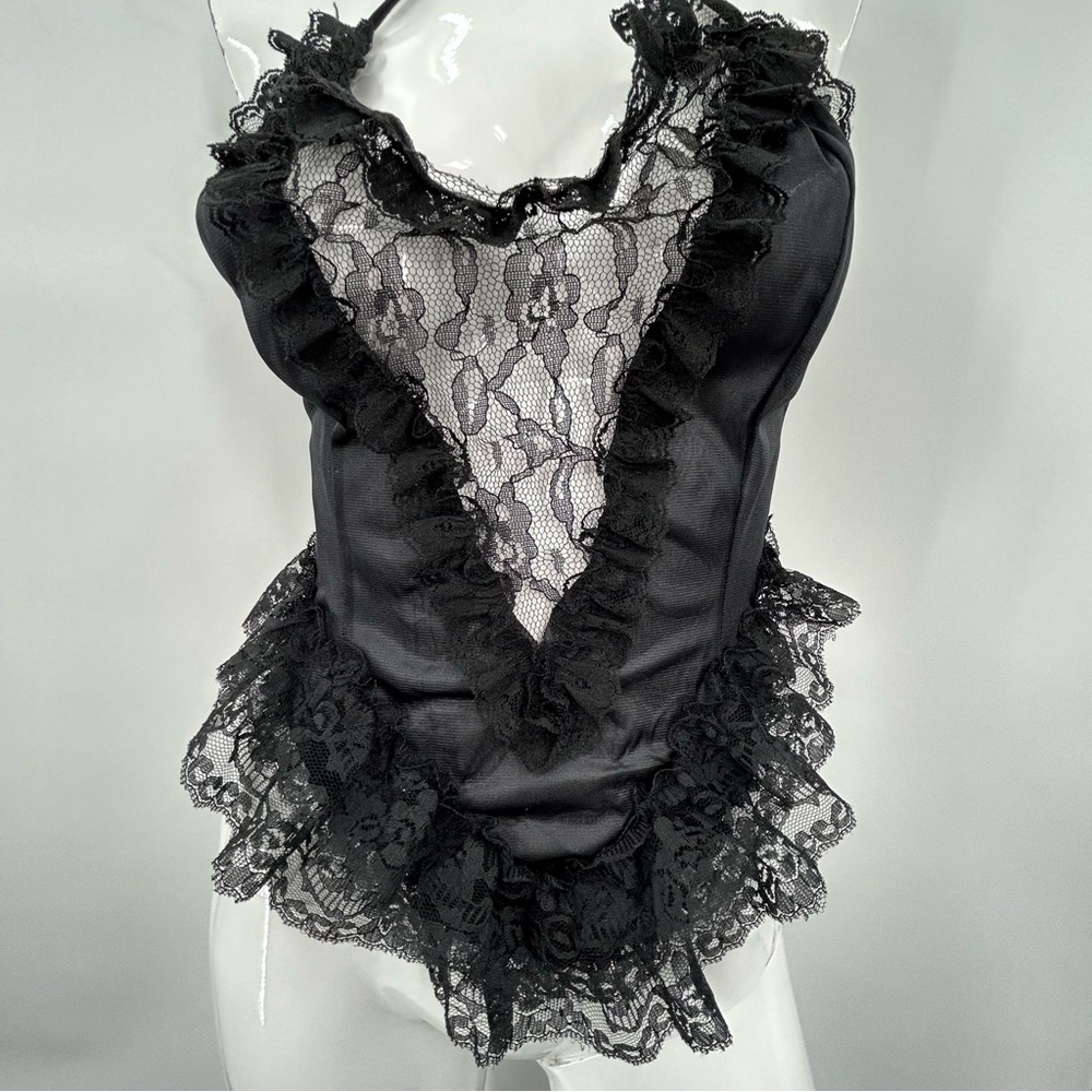 *** No Name Nylon 2 pc Set *** 1x (please see measurements)